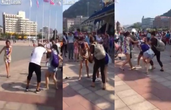 شاهد: ماذا فعل رجل مع فتاة لقنت زوجته علقة ساخنة