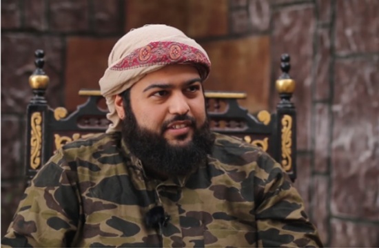 النظام يلقي منشورات لأهالي إدلب تحرض على المحيسني (صور) النظام يلقي منشورات لأهالي إدلب تحرض على المحيسني (صور)