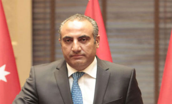 الشواربة يؤكد أهمية التعاون مع الغذاء والدواء الشواربة يؤكد أهمية التعاون مع الغذاء والدواء
