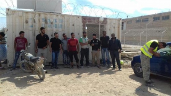 الزرقاء :عاطلون عن العمل يطالبون بوظائف الزرقاء :عاطلون عن العمل يطالبون بوظائف