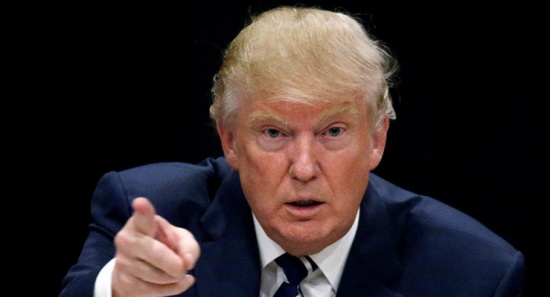 ترامب يتوعد إيران بعواقب وخيمة ما لم تطلق معتقلين أمريكيين