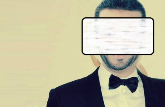 صور| فنان مصري بدأ حياته 'عامل نظافة' قبل دخوله مجال الفن صور| فنان مصري بدأ حياته 'عامل نظافة' قبل دخوله مجال الفن