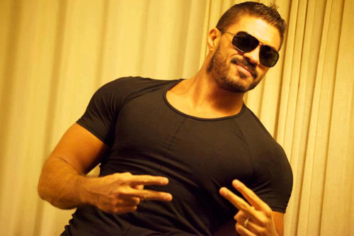خالد سليم يسجل أغنية "أستاذ الهوى" ويستكمل تصوير مسلسل "حكاية حياة" خالد سليم يسجل أغنية "أستاذ الهوى" ويستكمل تصوير مسلسل "حكاية حياة"