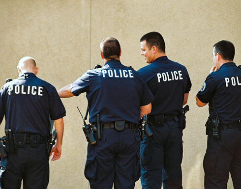 الأمن الكويتي يلقي القبض على عشرات العراة في حفل " مختلط "