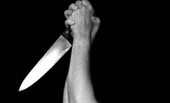 غار "عبد" فطعن طليقته.. واتّهم "منشر الغسيل" ! غار "عبد" فطعن طليقته.. واتّهم "منشر الغسيل" !