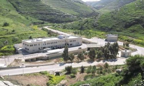 الاحتلال الاسرائيلي يهدم منزلا وبركسات وخيما في الاغوار الشمالية