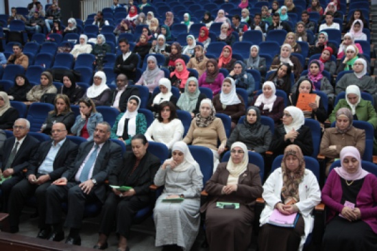 نادي صناع الحياة في جامعة البترا يحتفل بعيد الأم