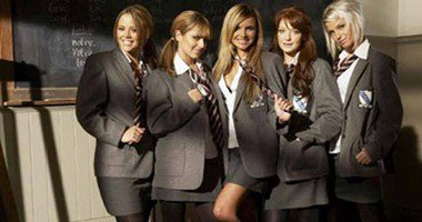 طالبات بريطانيا يمتهن الدعارة لتغطية تكاليف الدراسة