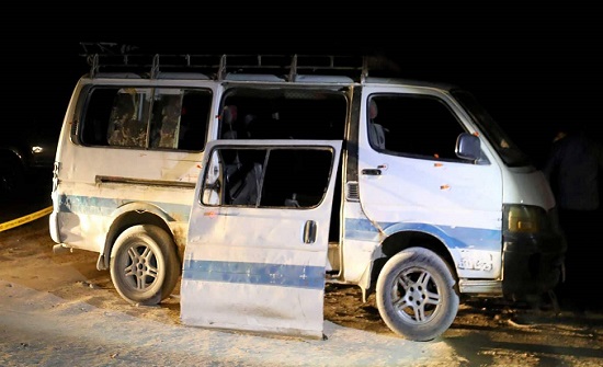 هجوم المنيا.. الأمن المصري "يتحرك غربا" وراء الجناة