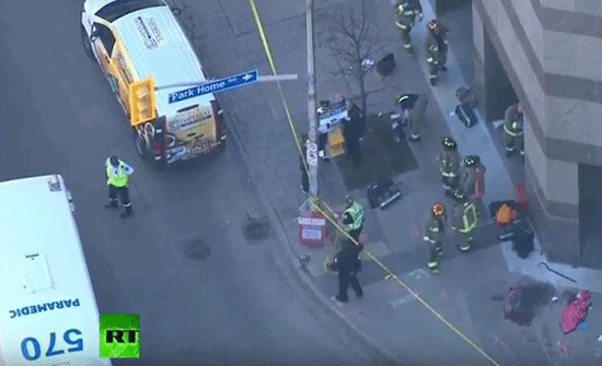 جرحى في حادث حافلة دهست مارة في تورونتو الكندية