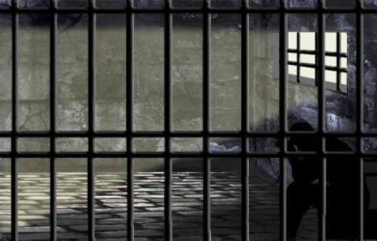 السجن لاردني وطليقته العراقية سرقا مصاغ ذهبي وخطفا طفلاً في "الحسين"