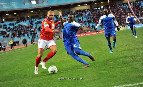 بالصور.. الهلال السوداني يقهر النجم الساحلي في عقر داره