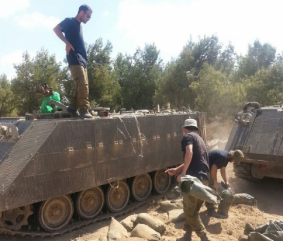 جنود الاحتياط الذين انسحبوا من غزة: شعور بالإخفاق جنود الاحتياط الذين انسحبوا من غزة: شعور بالإخفاق