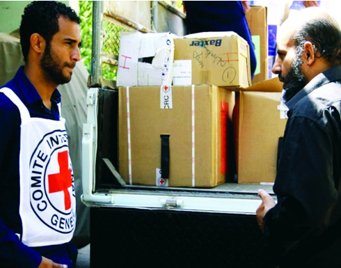 دخول أول قافلة مساعدات إنسانية إلى تعز بعد فك الحصار عنها دخول أول قافلة مساعدات إنسانية إلى تعز بعد فك الحصار عنها