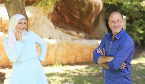 بالصور.. رجل يفاجئ زوجته في عيد ميلادها الخمسين بهدية غير متوقعة بالصور.. رجل يفاجئ زوجته في عيد ميلادها الخمسين بهدية غير متوقعة