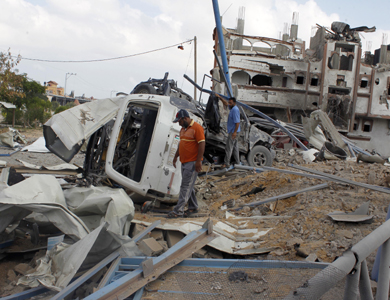 نواب بريطانيون يطالبون الحكومة بالضغط على إسرائيل لتخفيف حصارها على غزة