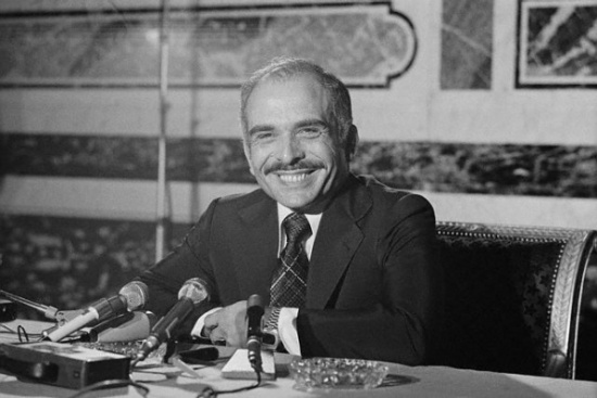 الملك يكتب : يوم رجوع الراحل الحسين واستقباله في المطار