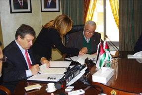 اتفاقية تعاون بين وزارتي العمل الاردنية والفلسطينية اتفاقية تعاون بين وزارتي العمل الاردنية والفلسطينية