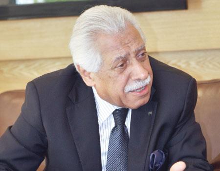 امين عمان يستقبل السفير السنغافوري