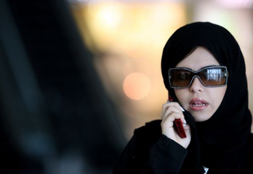 89 الف أسرة ترأسها امرأة في المملكة