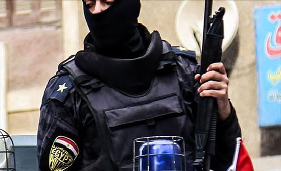 الأمن المصري يعلن مقتل 9 مسلّحين في تبادل لإطلاق نار في سيناء الأمن المصري يعلن مقتل 9 مسلّحين في تبادل لإطلاق نار في سيناء