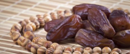 في رمضان.. اختم سفرة الإفطار بفنجان من "قهوة التمر"!