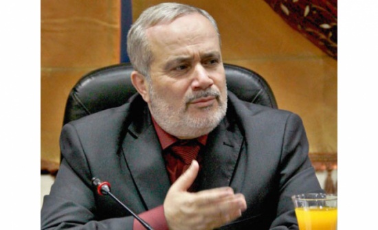 الداوود: معظم من احتج على تعديلات المناهج لم يطلع عليها الداوود: معظم من احتج على تعديلات المناهج لم يطلع عليها
