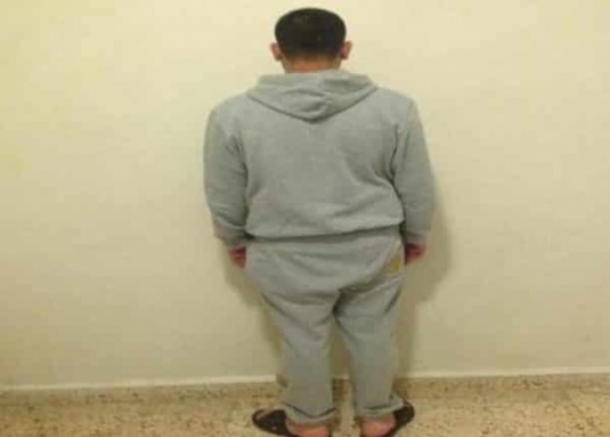 شاب لبناني ذبح والده بالسكين ووقف يتلقى العزاء فيه شاب لبناني ذبح والده بالسكين ووقف يتلقى العزاء فيه