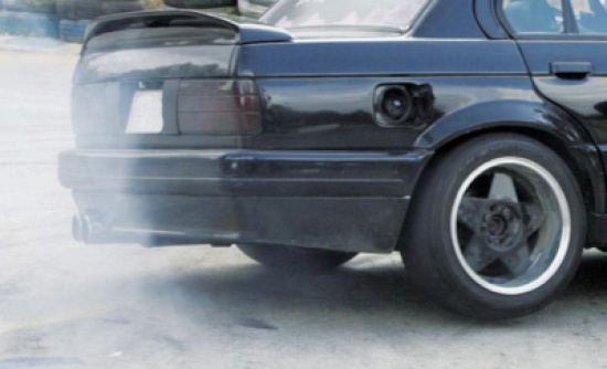 ضبط 100 مركبة لقيام اصحابها بالتفحيط ونقلها لساحة الحجز