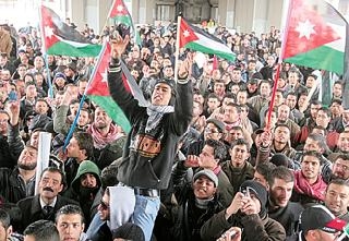 "المزار الجنوبي " : العشرات يطالبون بالغاء وادي عربة "المزار الجنوبي " : العشرات يطالبون بالغاء وادي عربة