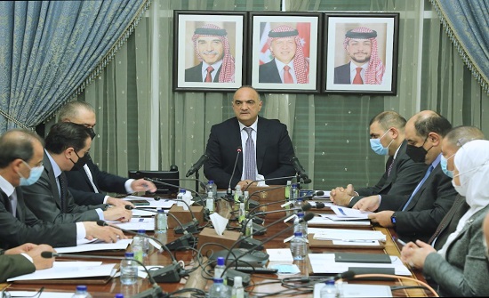الخصاونة يترأس الاجتماع الأول للجنة تحديث القطاع العام الخصاونة يترأس الاجتماع الأول للجنة تحديث القطاع العام