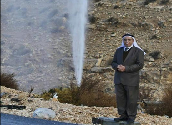 النائب أبو محفوظ : نافورة لأهالي الزرقاء تعمل 24 ساعة (بالصور)
