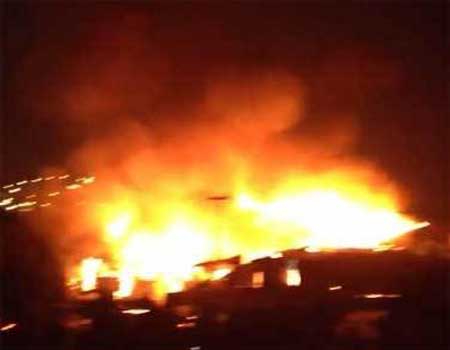 مقتل 13 شخصًا في حريق بمبنى في البحرين