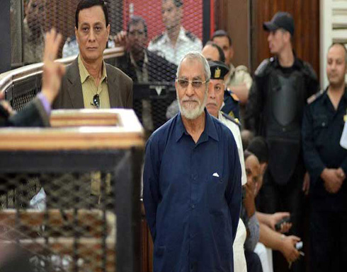 مرشد إخوان مصر يقول إن اتهامه بالتحريض على العنف “انتقام” مرشد إخوان مصر يقول إن اتهامه بالتحريض على العنف “انتقام”