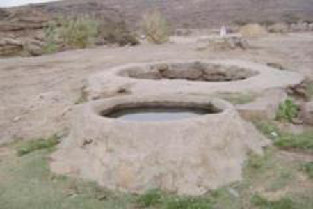 تركها في بئر سقطت فيه أثناء ممارسة الجنس !!