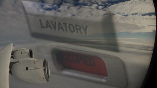 شركة طيران أمريكية تعتذر لطفلة في الثالثة من عمرها