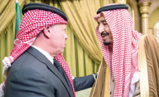 الملك انتظر الوفد المرافق له في احد شوارع الرياض 30 دقيقة الملك انتظر الوفد المرافق له في احد شوارع الرياض 30 دقيقة