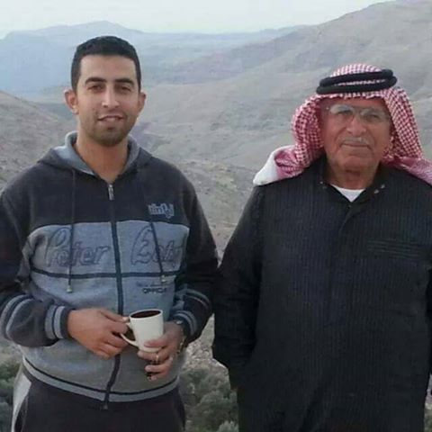 الملك يلتقي والدي الكساسبة وزوجته الملك يلتقي والدي الكساسبة وزوجته