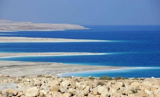 الحجر على 4 سياح فرنسيين في فندق في البحر الميت الحجر على 4 سياح فرنسيين في فندق في البحر الميت