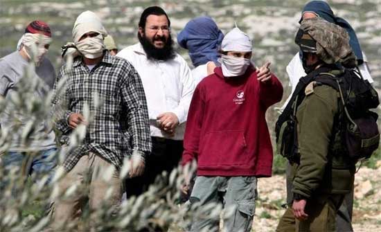 إصابة شقيقان فلسطينيان برصاص مستوطن إسرائيلي إصابة شقيقان فلسطينيان برصاص مستوطن إسرائيلي
