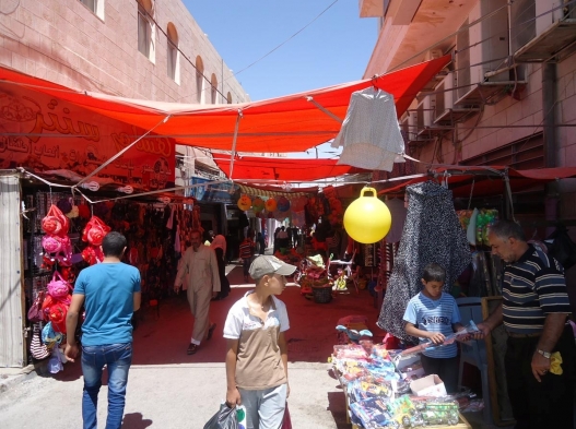 حركة سياحيه نشطة تشهدها متنزهات الكرك حركة سياحيه نشطة تشهدها متنزهات الكرك