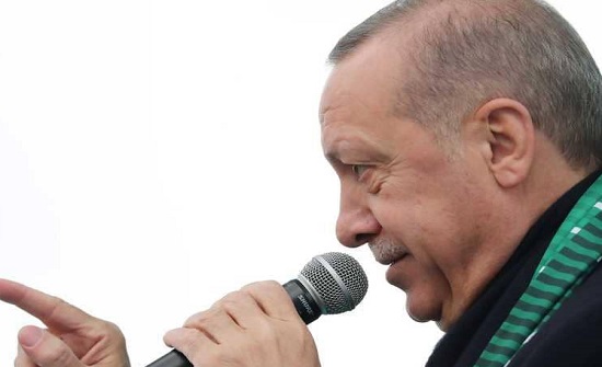 معارض تركي يهاجم أردوغان: مرضه القديم تجدد