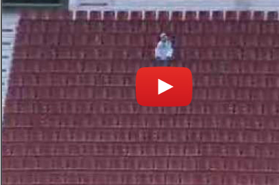 مباراة حضرها مشجع "واحد" فقط!