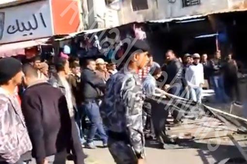 إمهال أصحاب بسطات مخيم الوحدات " 24 " ساعة لازالتها إمهال أصحاب بسطات مخيم الوحدات " 24 " ساعة لازالتها