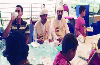 المزروعي يزور مشـروع افطار صائم عن روح الشيخ زايـد بالعقبة