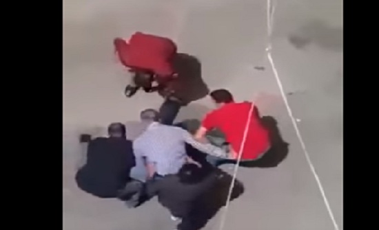 اجتماع لبني صخر الاثنين لتباحث الاعتداء على شاب من العشيرة اجتماع لبني صخر الاثنين لتباحث الاعتداء على شاب من العشيرة