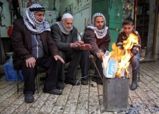 انخفاض الحرارة نهارا وأجواء شديدة البرودة ليلا انخفاض الحرارة نهارا وأجواء شديدة البرودة ليلا