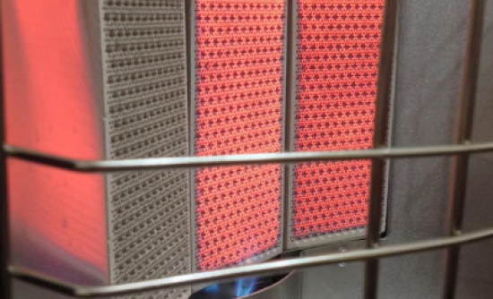 وفاة الاب والام " اختناقا " .. ونجاة الاطفال الخمسة