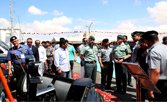 قوات الدرك تستقبل وفودا مشاركة بمعرض سوفكس