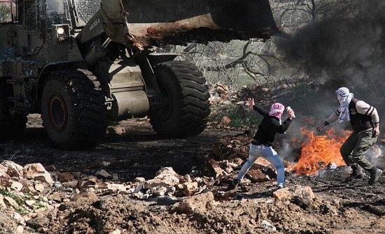 إصابتان بمواجهات أسبوعية مع الاحتلال بقرية "كفر قدوم" بالضفة